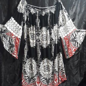 (( Listing # 147 )) 😇(( NEW)) Pinwheel Sleeve Tunic Shirt
